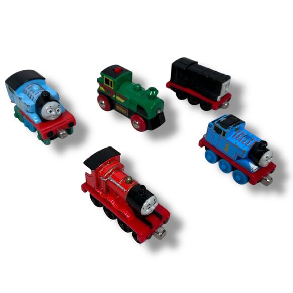 Thomas & Friends Thomas Diesel & James Trains Various Sets Lot of 5 Cars - Picture 1 of 11